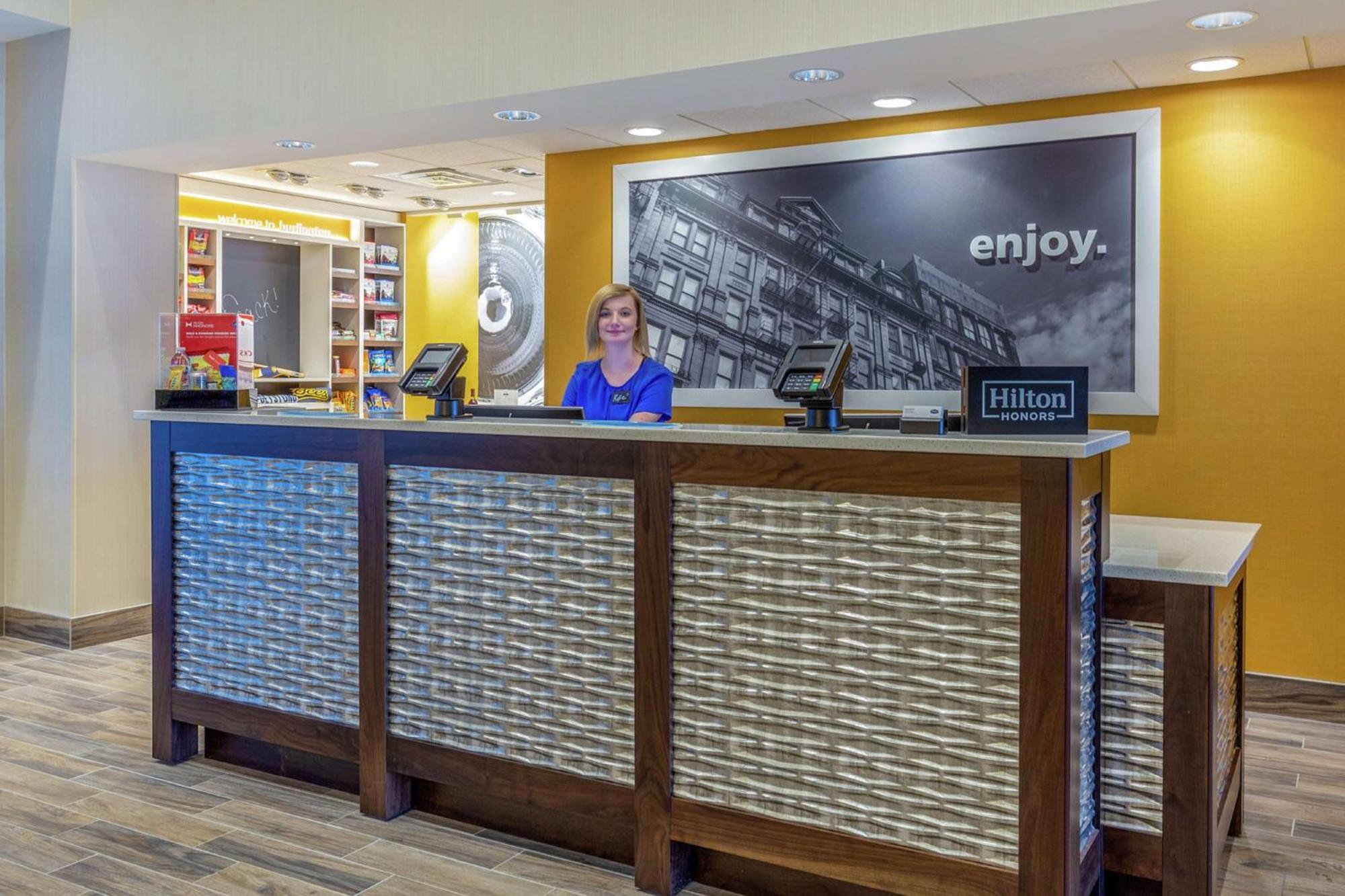 Hampton Inn&Suites Burlington Exterior foto